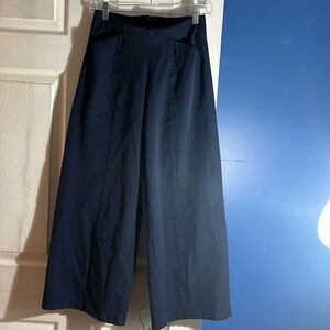 Wide leg petite pants size small - navy blue